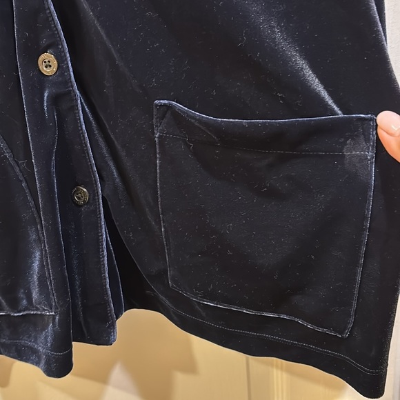 LAUREN..RALPH LAUREN DARK BLUE VELVET SHACKET/SHIRT LONG SLEEVE 
BUTTON DOWN - Picture 4 of 6
